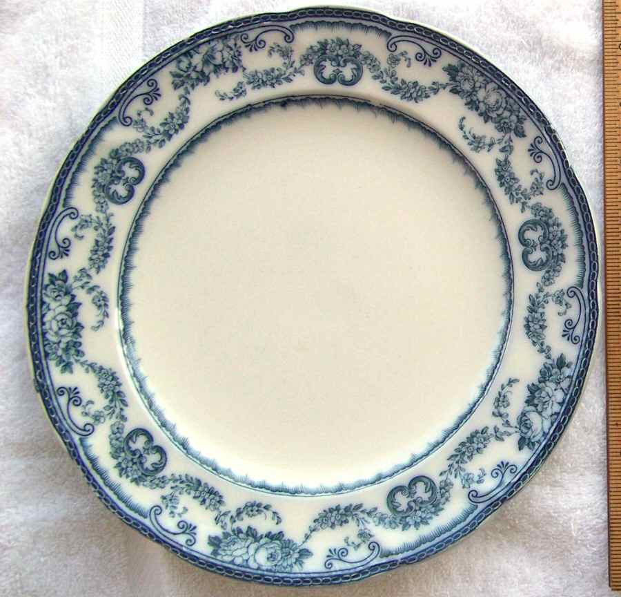 Rivoli Dinner Plate by Wedgwood-1