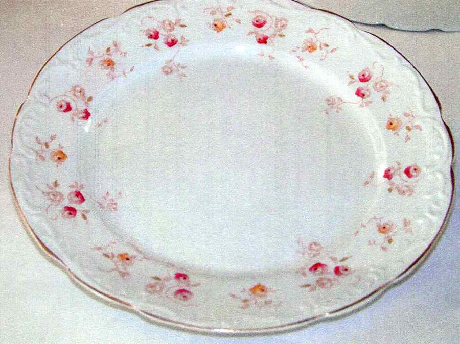 Lin Buds Dinner Plate by W & E Corn-1