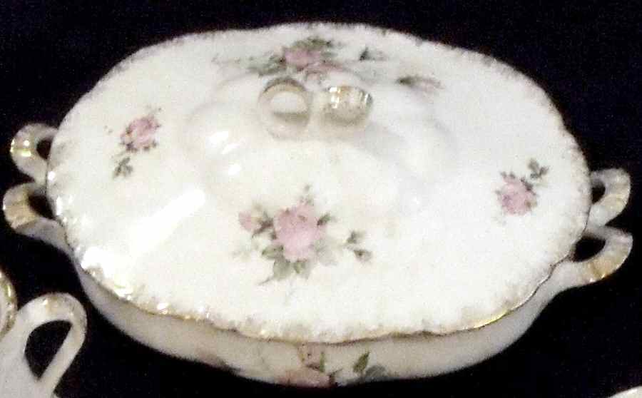 War196 Oval Covered Vegetable by Warwick-1