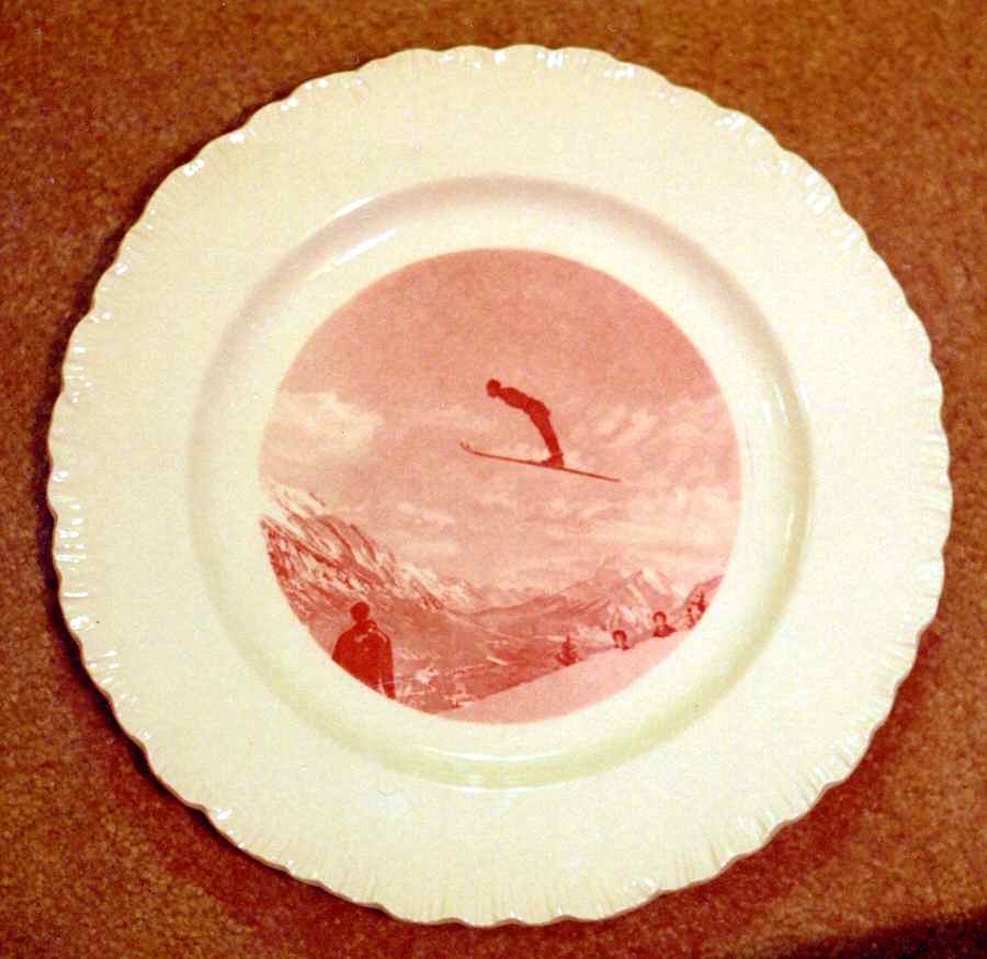 WW505 Red Dinner Plate by Wedgwood-1