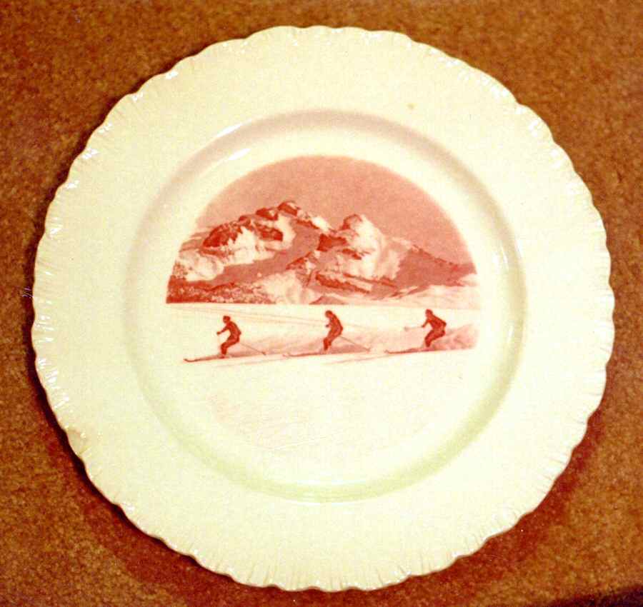 WW505 Red Dinner Plate by Wedgwood-1