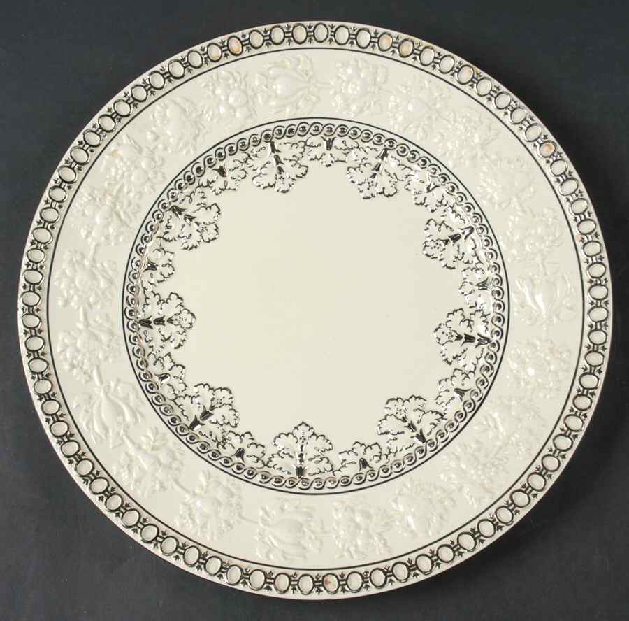 AMH9137 Dinner Plate by Wedgwood-1