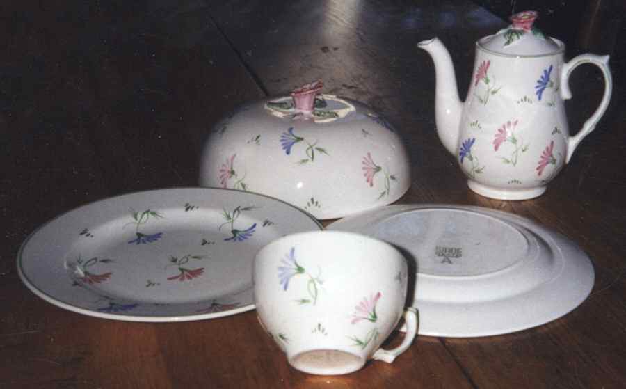 WAD11 Coffee Pot & Lid by Wade (England)-1
