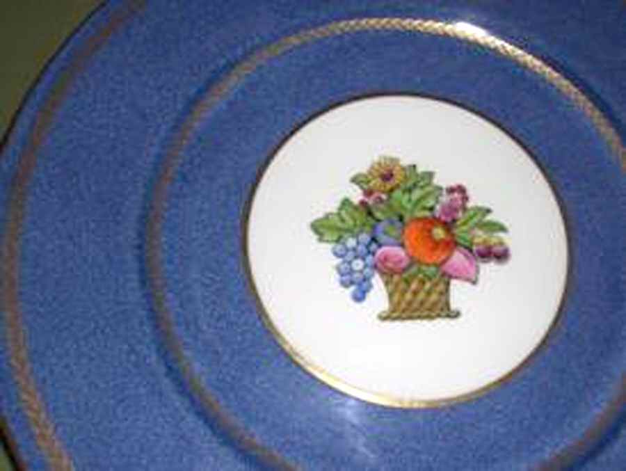 W334 Dinner Plate by Wedgwood-1
