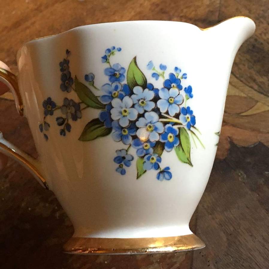 X1349-6 Creamer by Windsor (England)-1