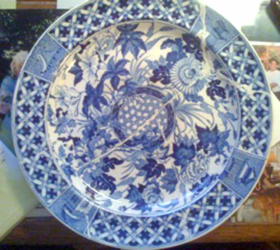 WW510 Dinner Plate by Wedgwood-1