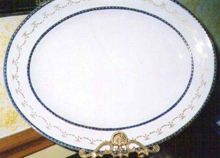 8622 14" Oval Serving Platter by Wedgwood-1