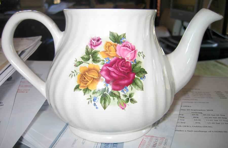 6536-1 Teapot No Lid by Arthur Wood-1