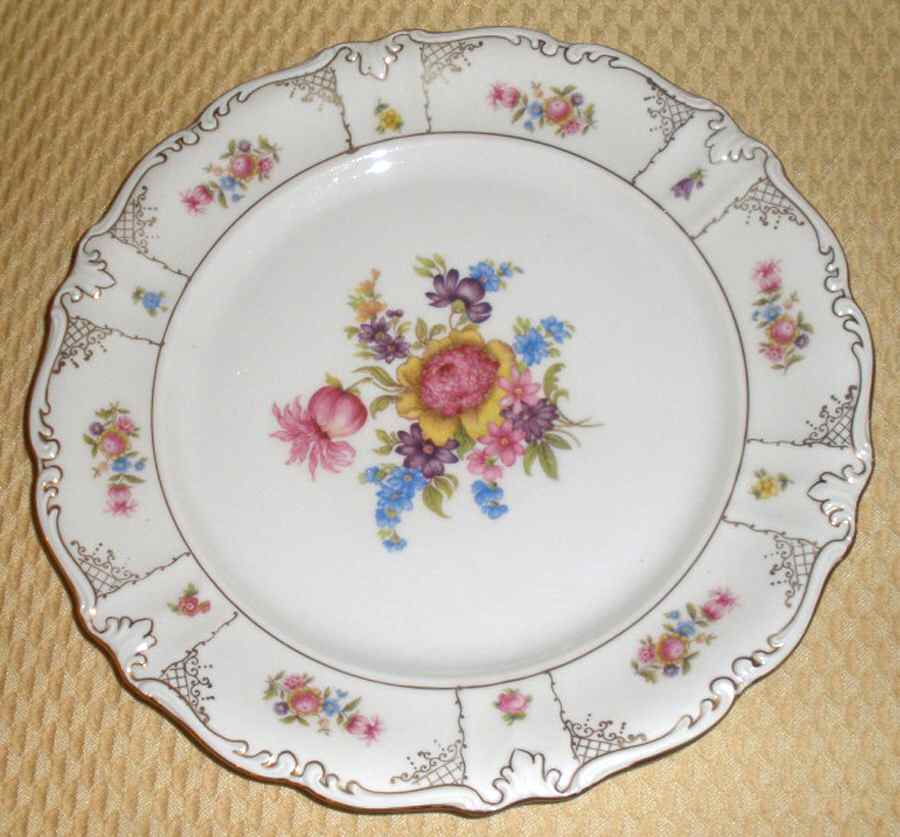 WIG1118 Dinner Plate by Winterling - Bavaria-1