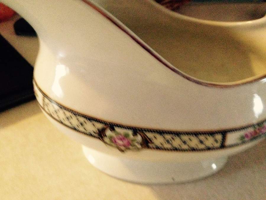 WOO174 Gravy Boat by Wood & Sons-1