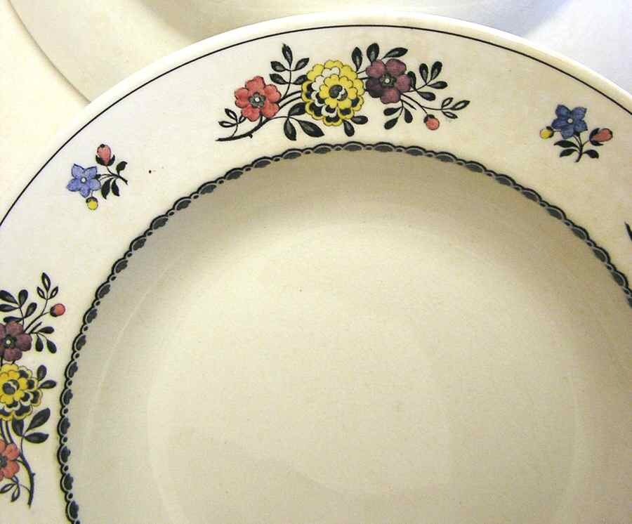 Ludlow Dinner Plate by F Winkle-1