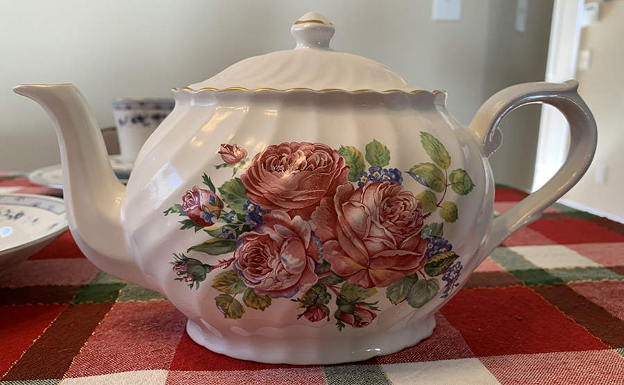 6442 Teapot & Lid by Arthur Wood-1