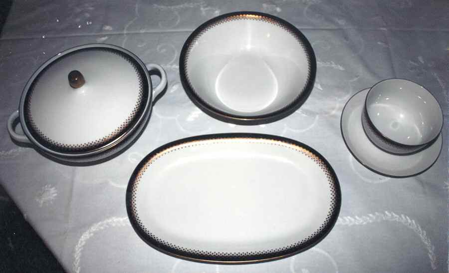 WIG1138 11" Oval Serving Platter by Winterling - Bavaria-1