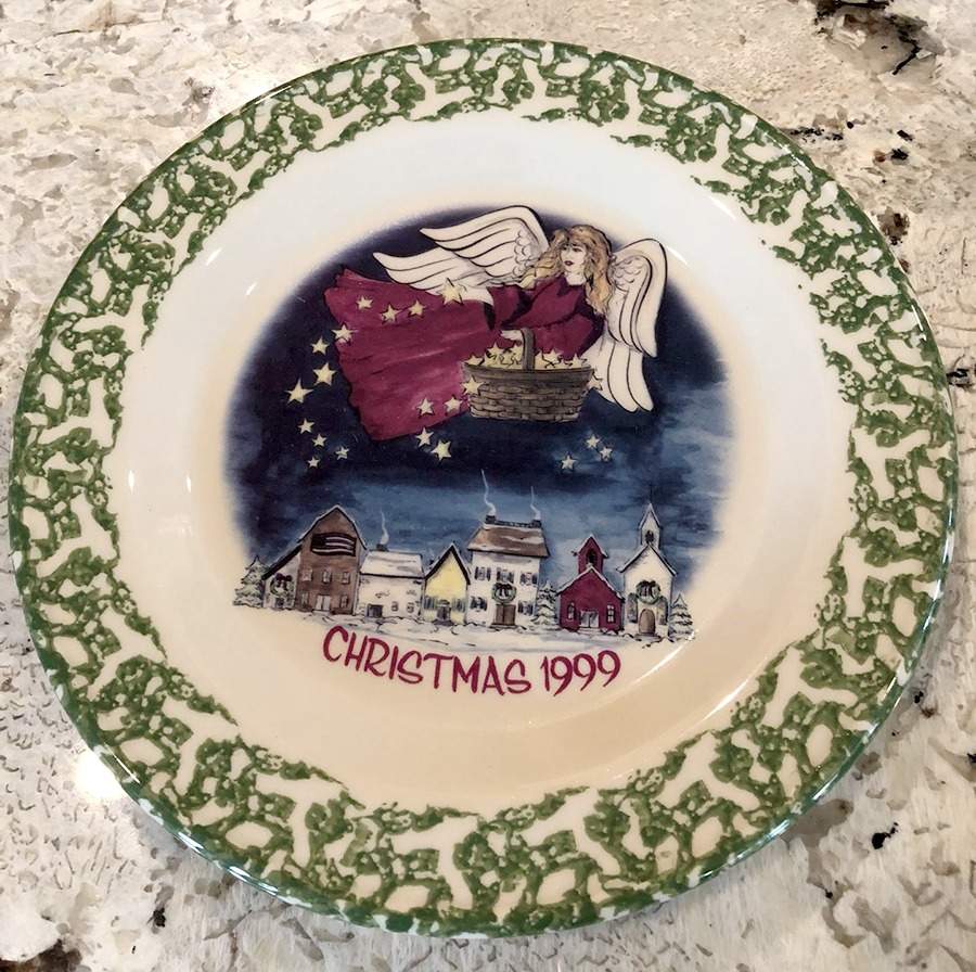 Green Sponge Christmas Luncheon Plate by Workshop Gerald Henn-1