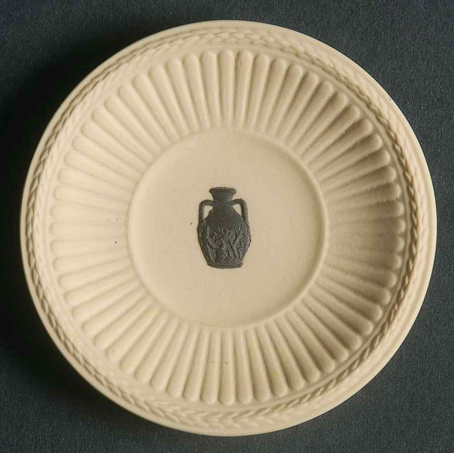 Black on Primrose Round Fluted Compotier by Wedgwood-1