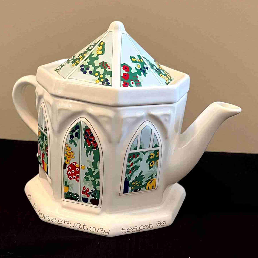 English Life Teapot & Lid by Wade (England)-1