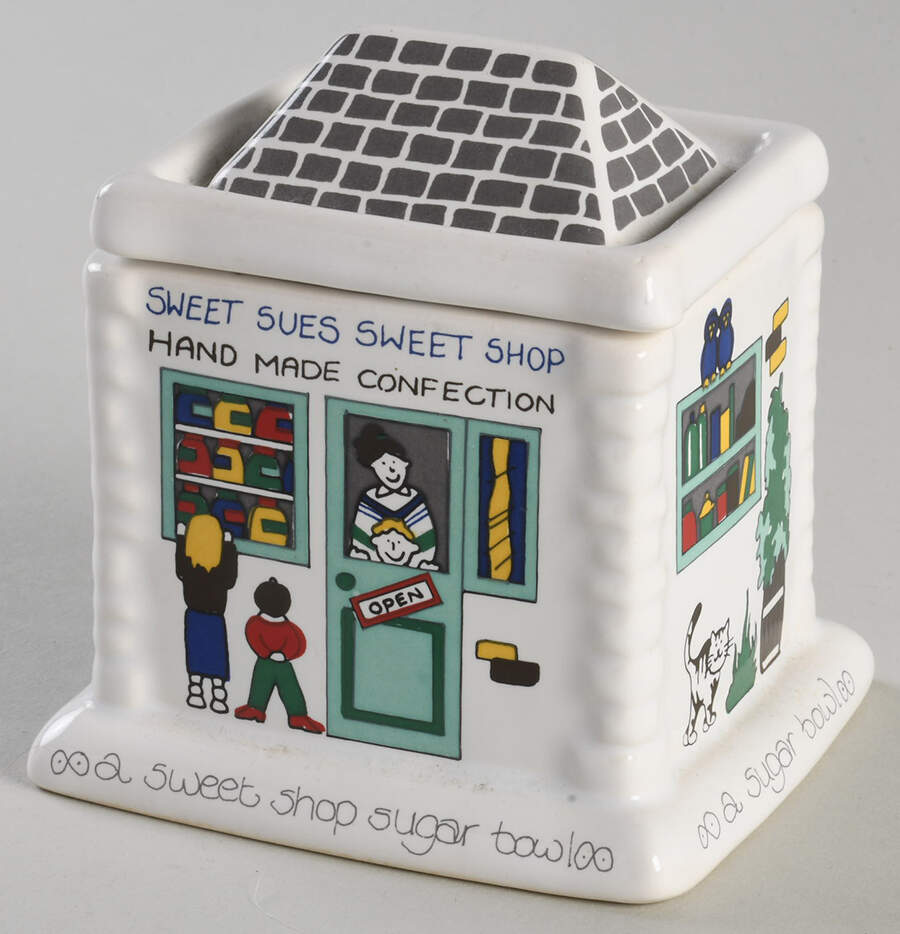 English Life Sugar Bowl & Lid by Wade (England)-1