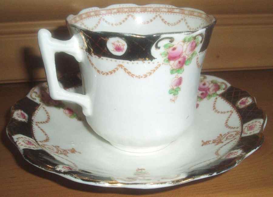 4369 Flat Cup & Saucer Set by Wellington (England)-1