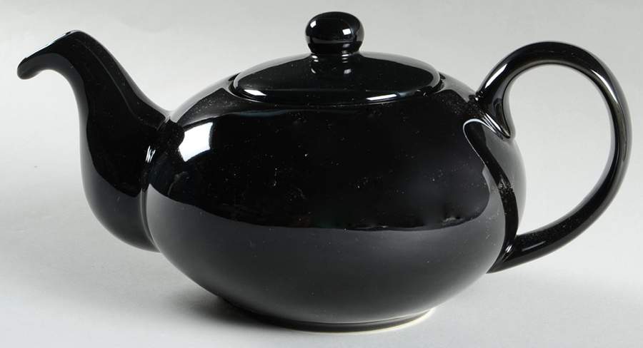 Fun Factory Black (China) Teapot & Lid by Waechtersbach-1