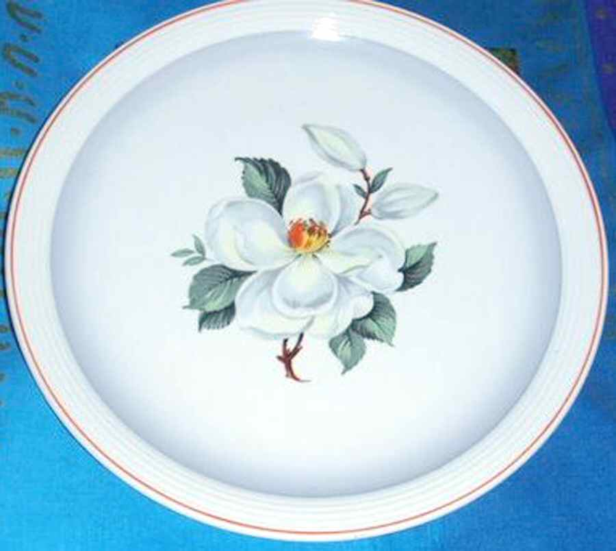 Gardenia Dinner Plate by Wood & Sons-1