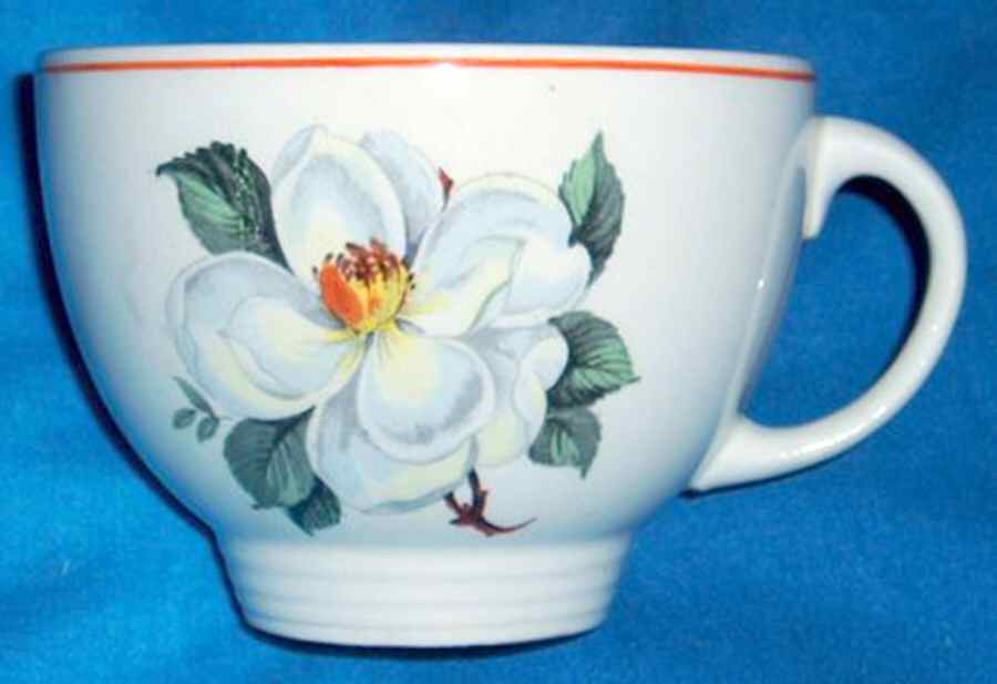 Gardenia Flat Cup by Wood & Sons-1