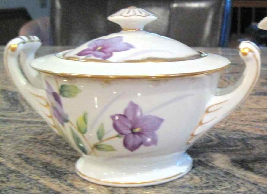 2452 Sugar Bowl & Lid by Wako-1