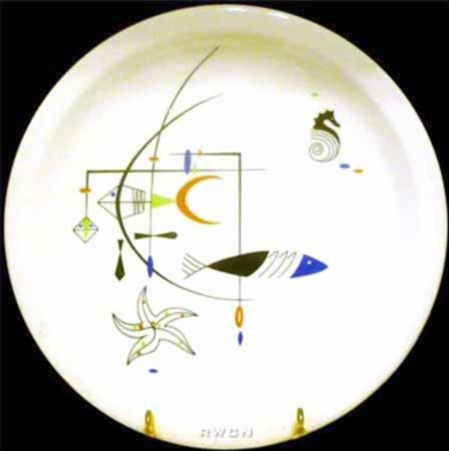 WAL26 Dinner Plate by Wallace (American)-1