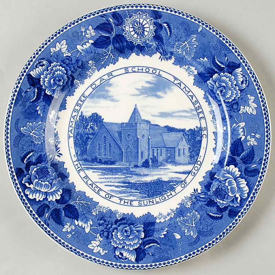 Tamassee D.A.R. School Dinner Plate by Wedgwood-1