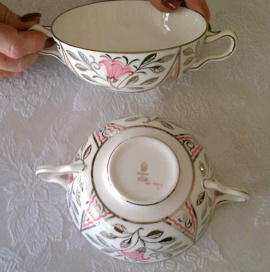 WH2993 Flat Cream Soup Bowl & Saucer Set by Wedgwood-1