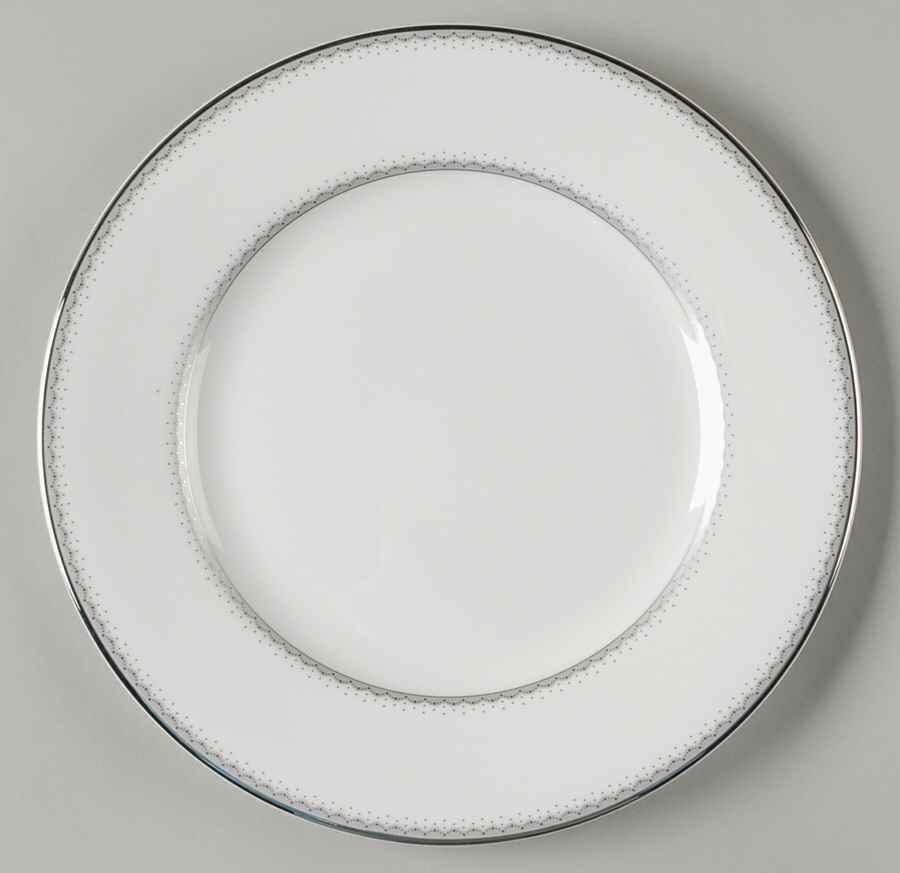 Dentelle Accent Luncheon Plate by Waterford China-1