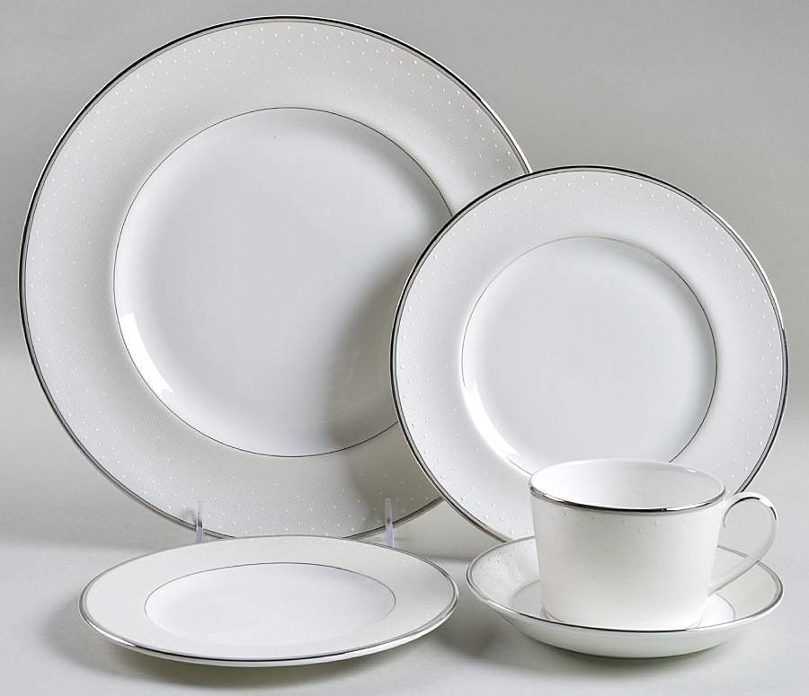 Pointe d'Esprit 5 Piece Place Setting by Waterford China-1