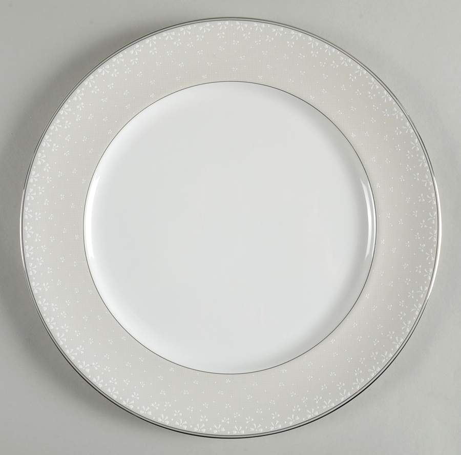 Pointe d'Esprit Service Plate (Charger) by Waterford China-1