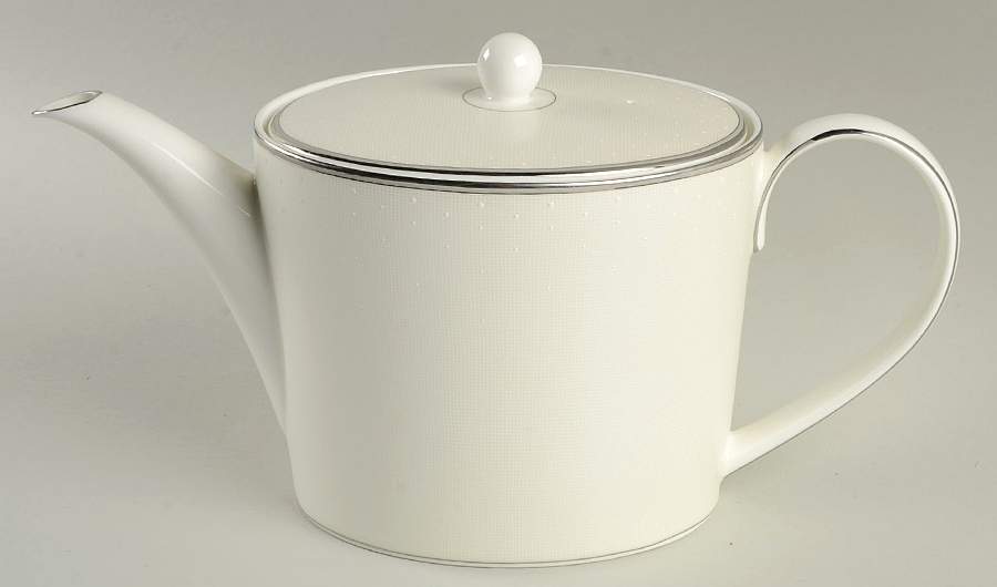 Pointe d'Esprit Teapot & Lid by Waterford China-1