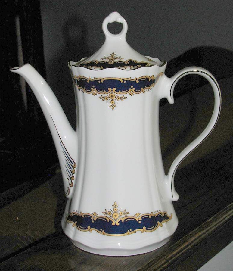 Komtesse Coffee Pot & Lid by Retsch & Co-1