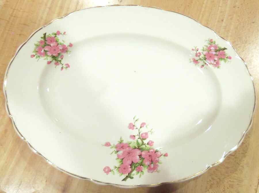 WIL42 14" Oval Serving Platter by Arthur J Wilkinson-1