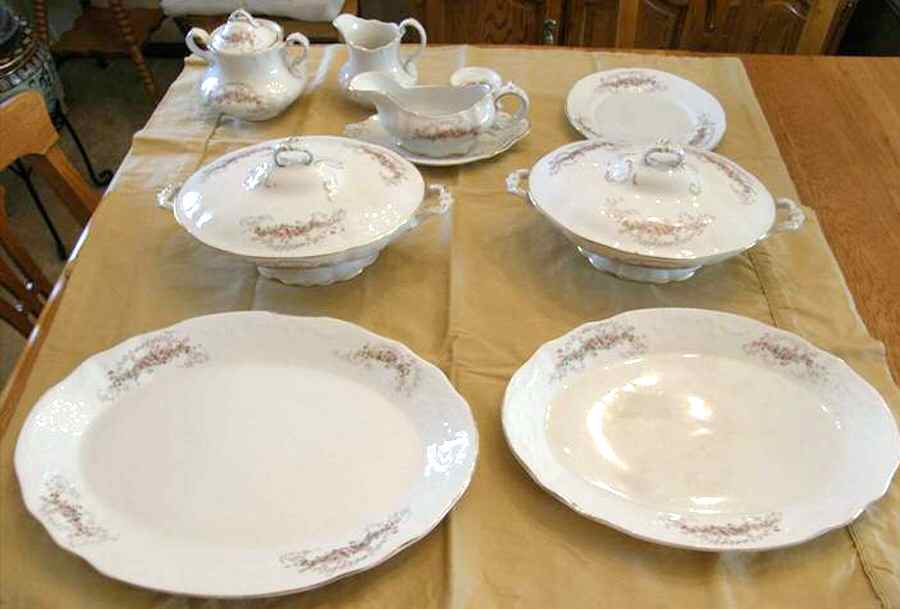 WI6 12" Oval Serving Platter by Willets (USA)-1