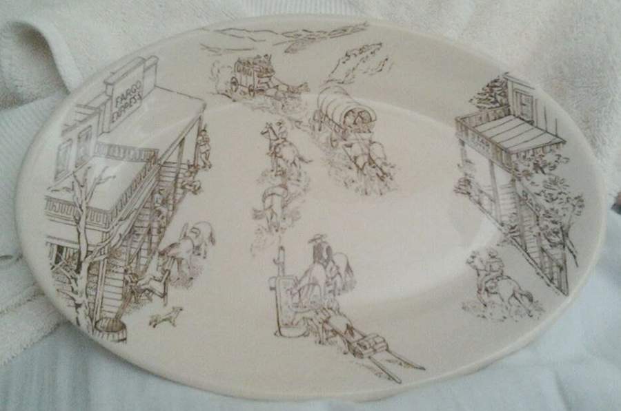 WLS32 14" Oval Serving Platter by Wellsville-1