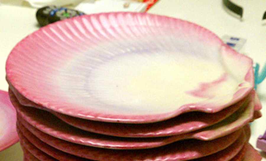 Nautilus Red and Blue Dinner Plate by Wedgwood-1