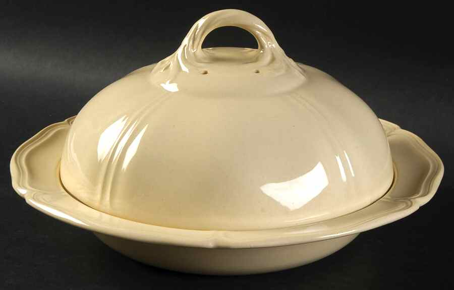 Williamsburg Round Covered Butter by Wedgwood-1