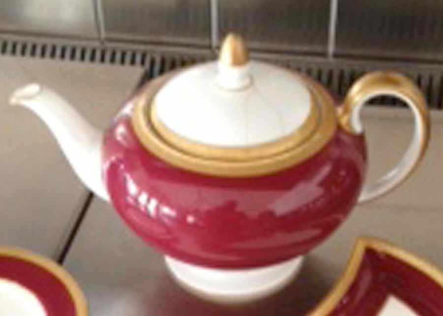 W4354 Teapot & Lid by Wedgwood-1