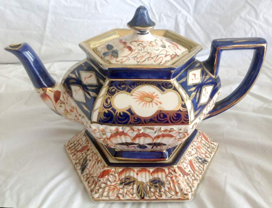 1629 Teapot & Lid by Arthur Wood-1