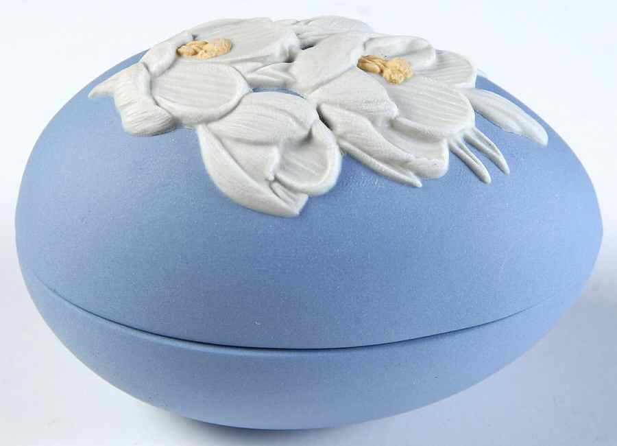 Egg Boxes Egg Box & Lid by Wedgwood-1
