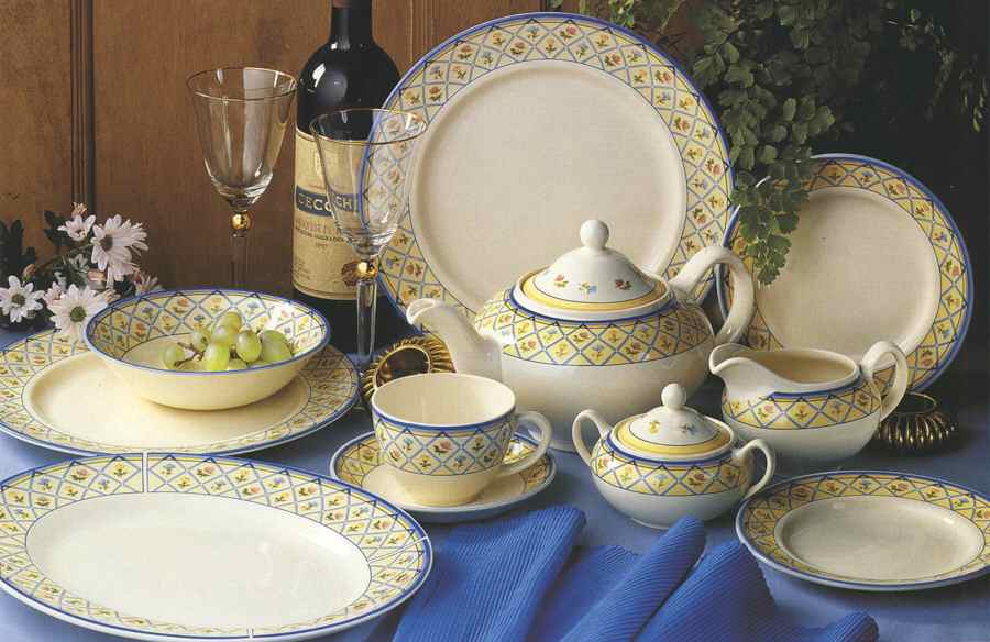 Sorrento Dinner Plate by Wood & Sons-1