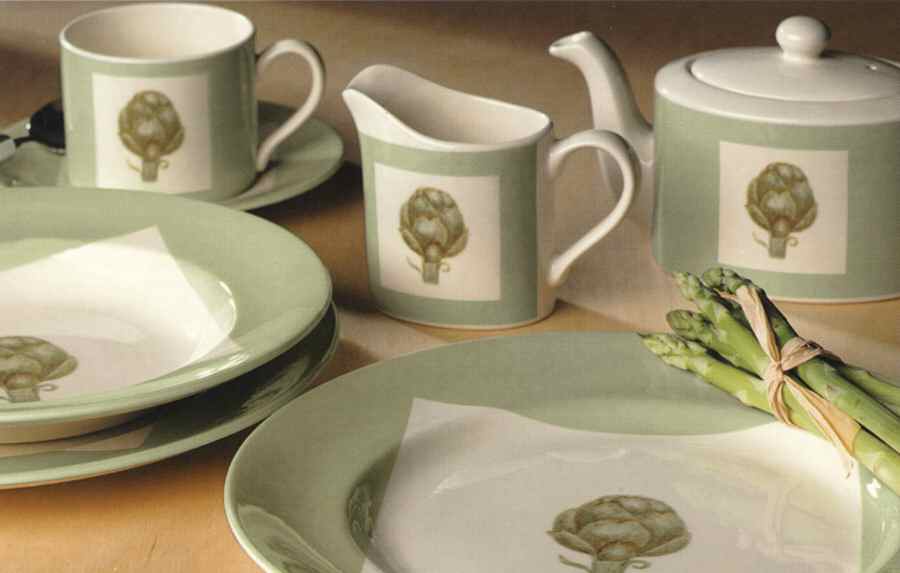 Artichoke Dinner Plate by Wood & Sons-1