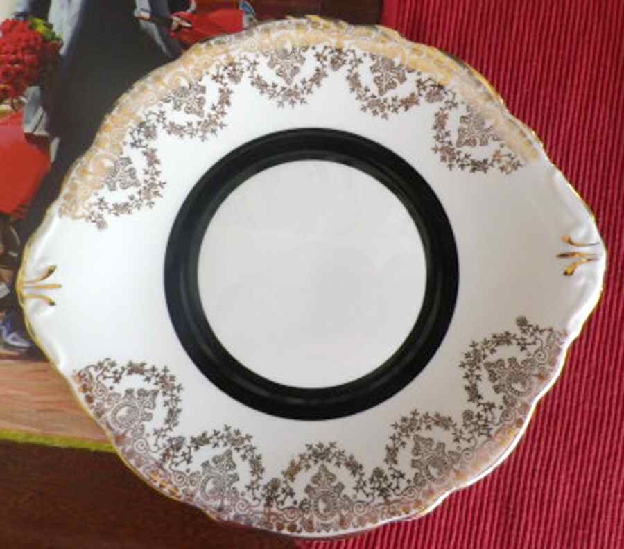 WID33 Handled Cake Plate by Windsor (England)-1