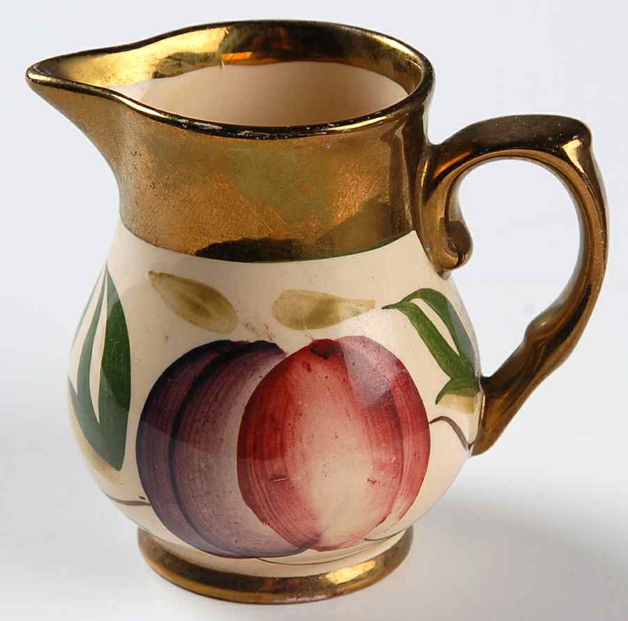 Plums Mini Creamer by Wade (England)-1