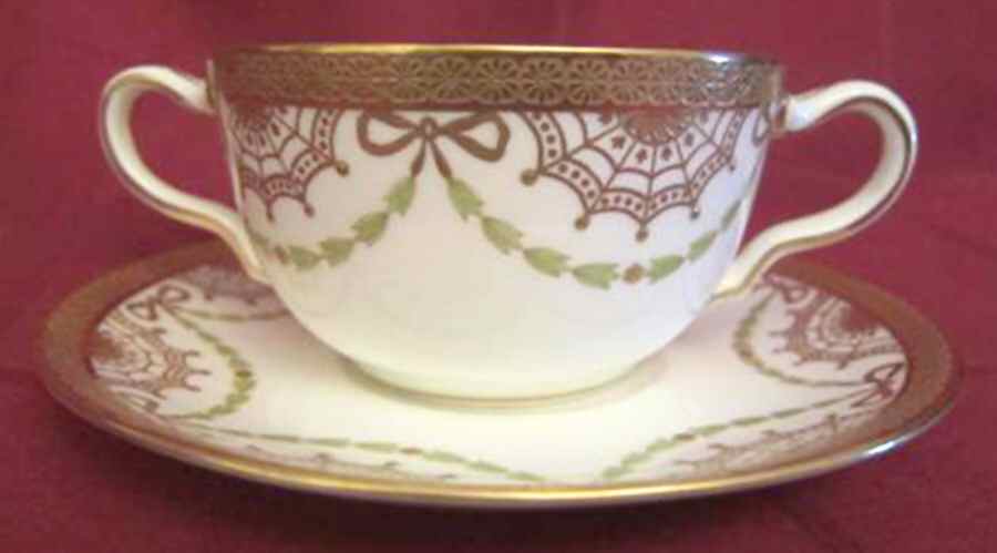 X6868 Flat Bouillon Cup & Saucer by Wedgwood-1