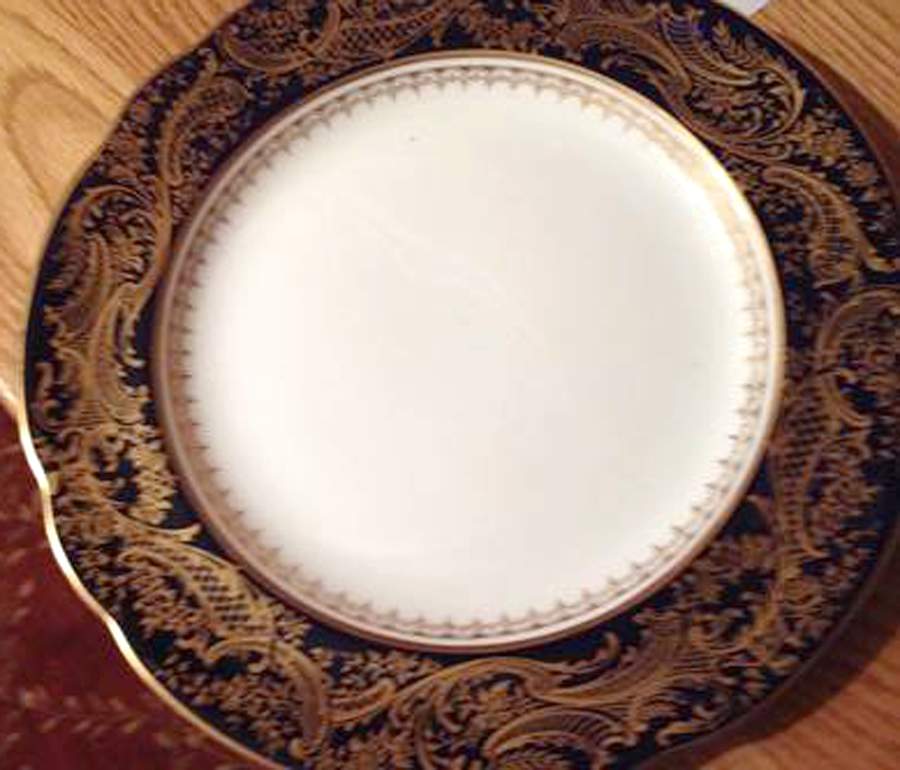 X4422 Dinner Plate by Wedgwood-1