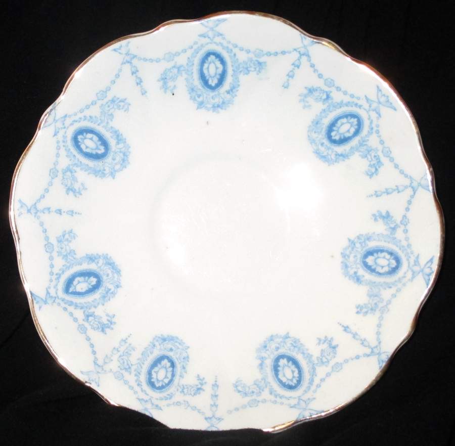 WLL17 Saucer by Wellington (England)-1