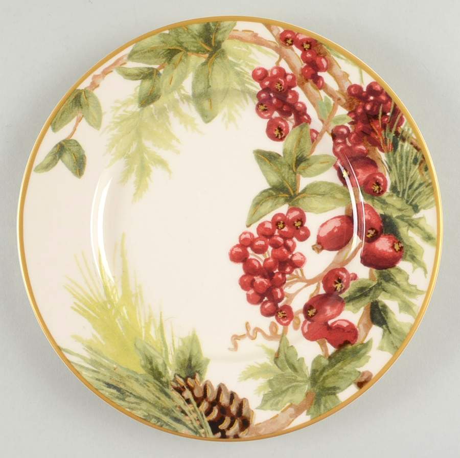 Botanical Wreath Luncheon Plate by Williams-Sonoma-1